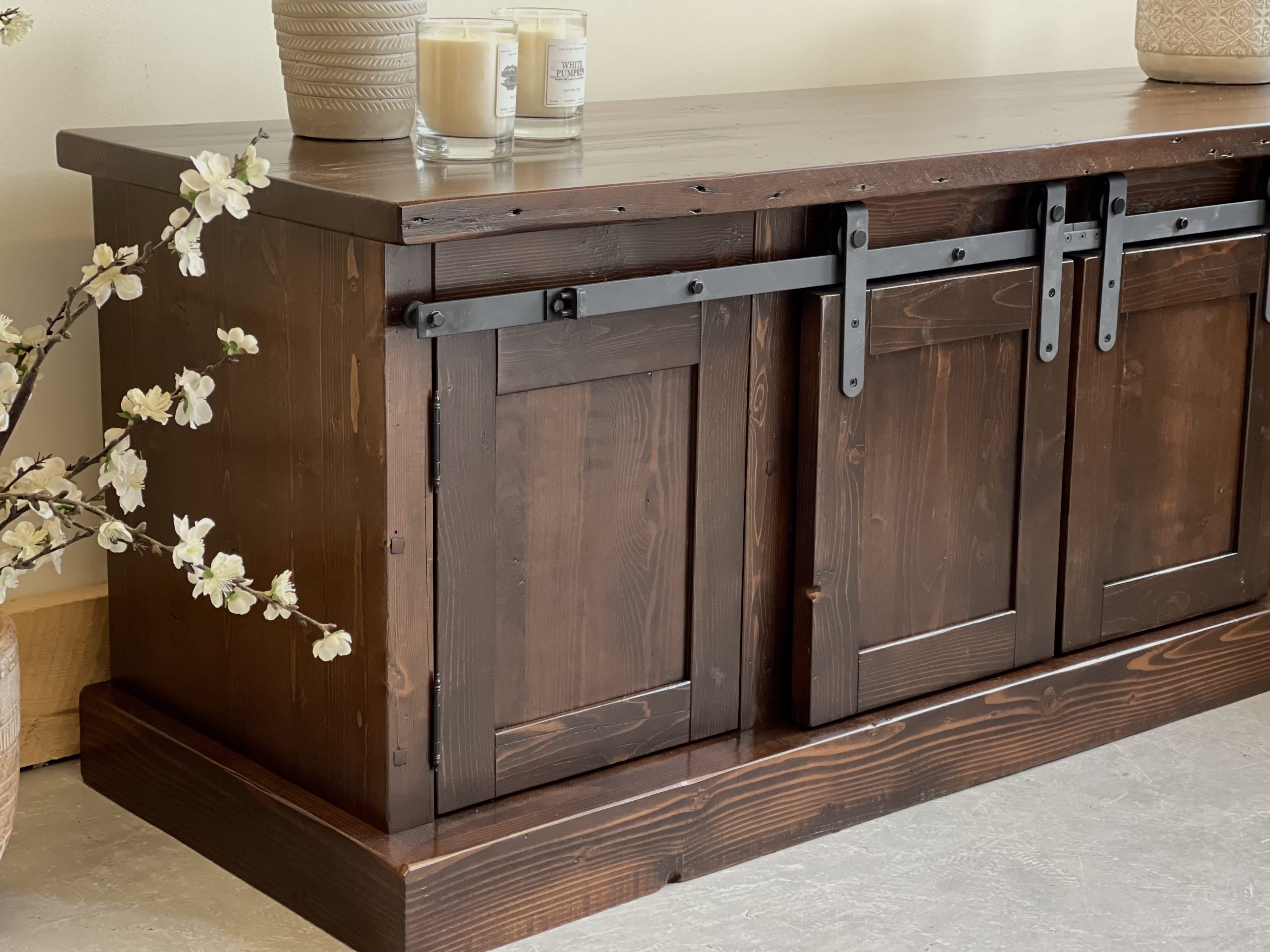 Farmhouse Media Liken Woodworks