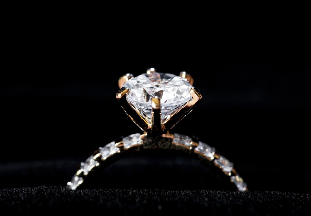 9 Common Myth and Facts about Diamond Rings Like Success