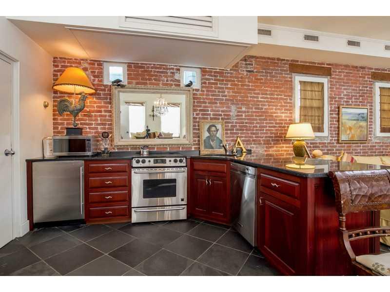 15 Goodwin Street, Newport, RI 02840 MLS 1058942 Lila Delman