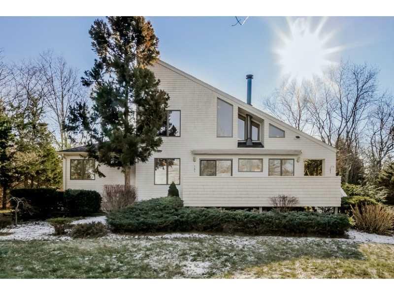 15 West Passage Drive, Jamestown, RI 02835 MLS 1086684 Lila Delman