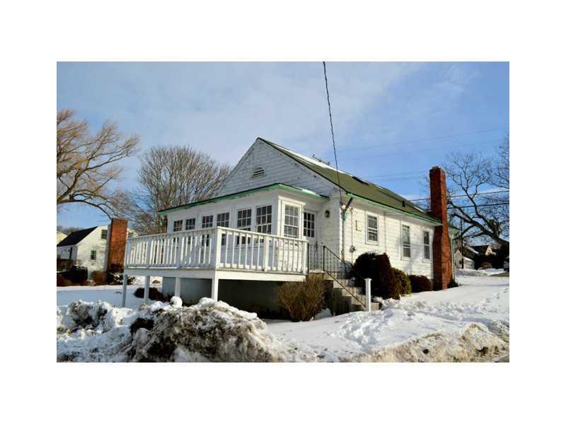 517 Wolcott Avenue, Middletown, RI 02842 MLS 1088246 Lila Delman