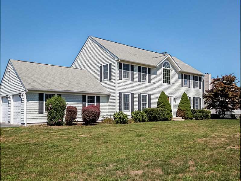 139 Cromwell Drive, Portsmouth, RI 02871 MLS 1135023 Lila Delman