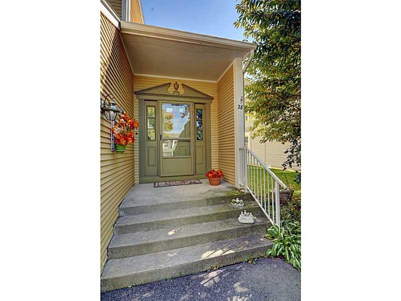 28 Arbor Drive 17, Providence, RI 02908 MLS 1139351 Lila Delman