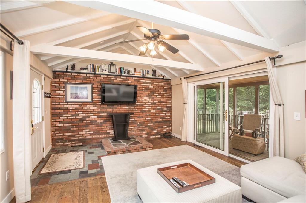 401 Oakridge Avenue, North Attleboro, RI 02760 MLS 1170299 Lila Delman