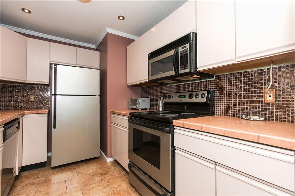 20 Stenton Avenue, Unit302, Providence, RI 02906 MLS 1194202 Lila