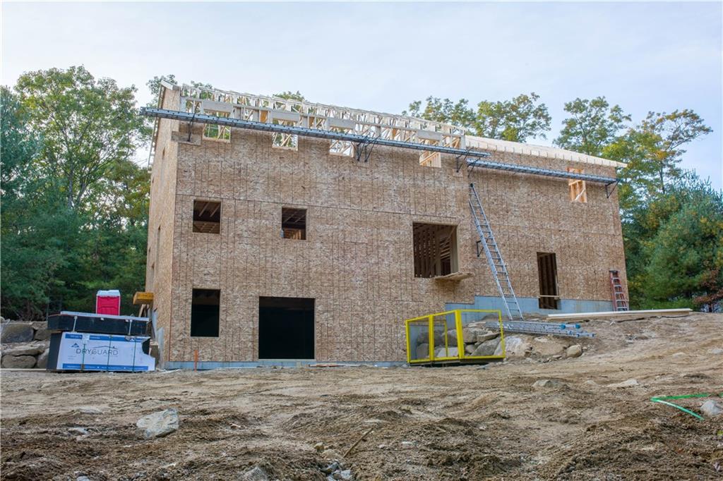 70 Read School House Road, Coventry, RI 02816 MLS 1198664 Lila Delman