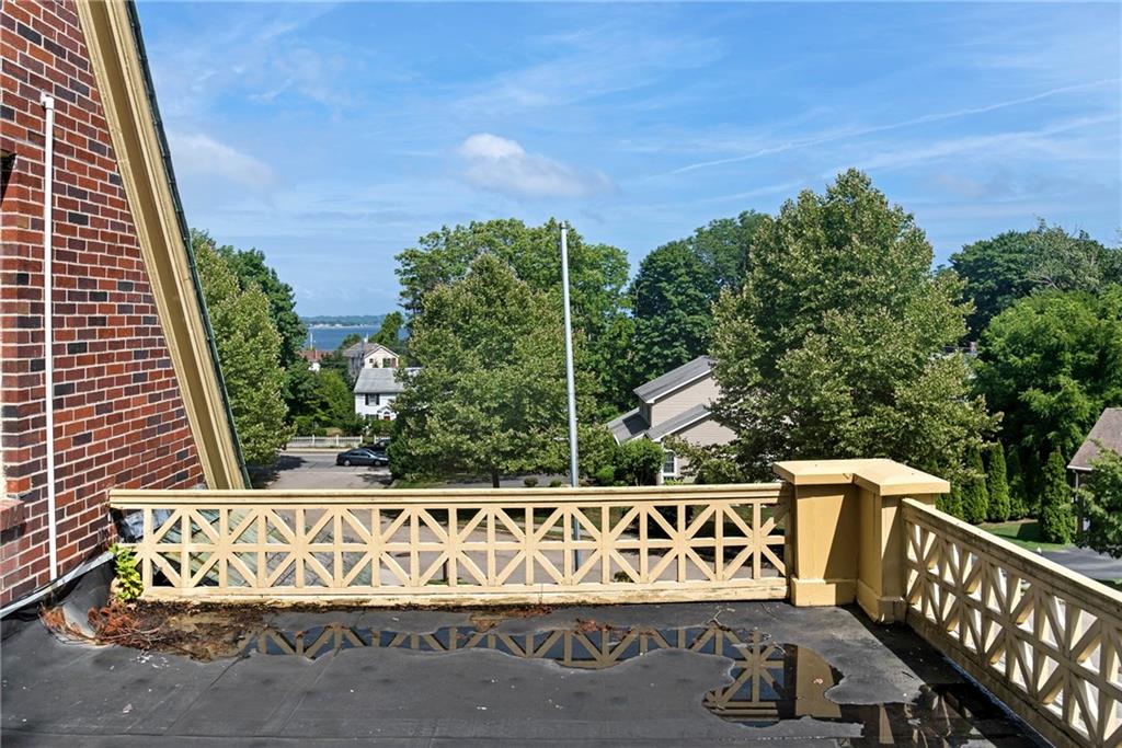 33 Weymouth Lane, Warwick, RI 02818 MLS 1205186 Lila Delman