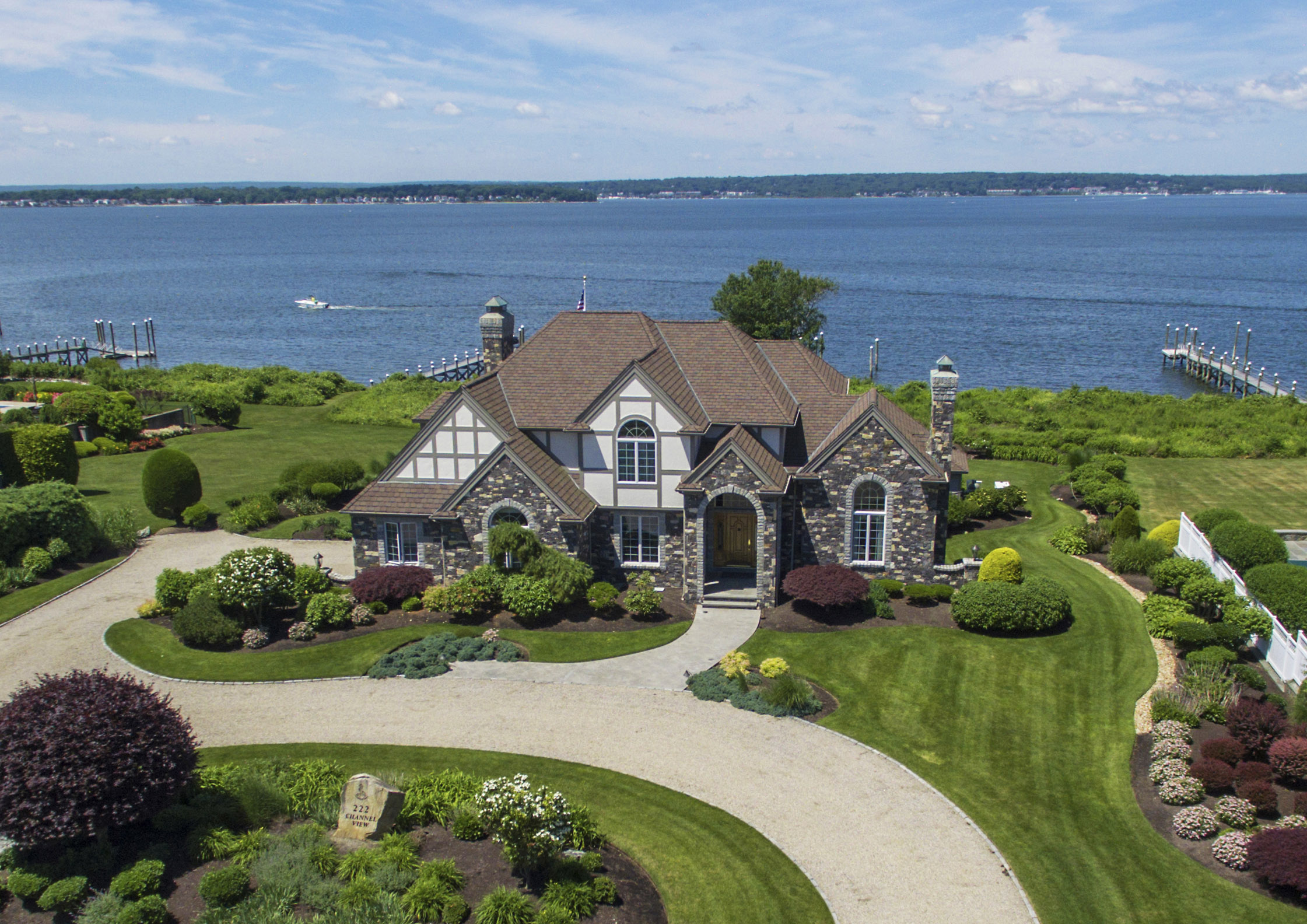 WARWICK NECK TUDOR SELLS FOR 1.5M, MARKING HIGHEST SALE IN ANGLESEA