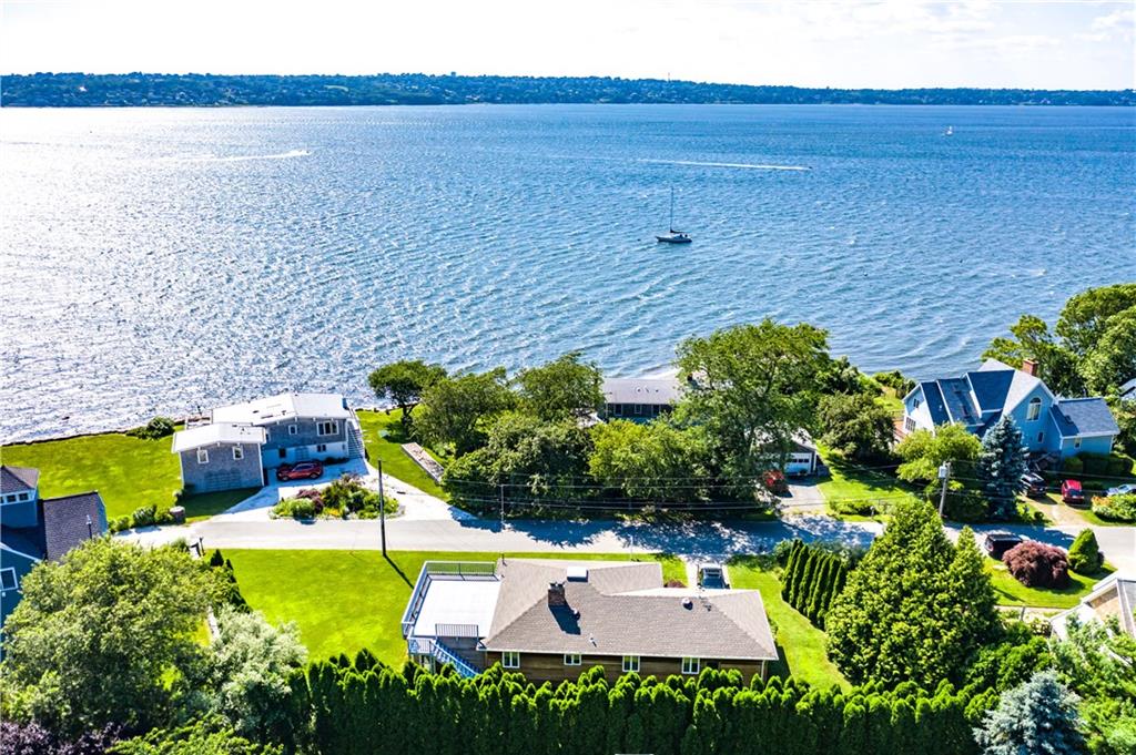 121 Driftwood Drive, Tiverton, RI 02878 MLS 1230487 Lila Delman