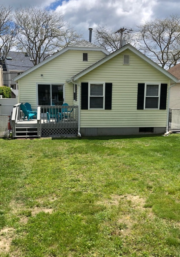 61 Boon Street, Narragansett, RI 02882 Lila Delman