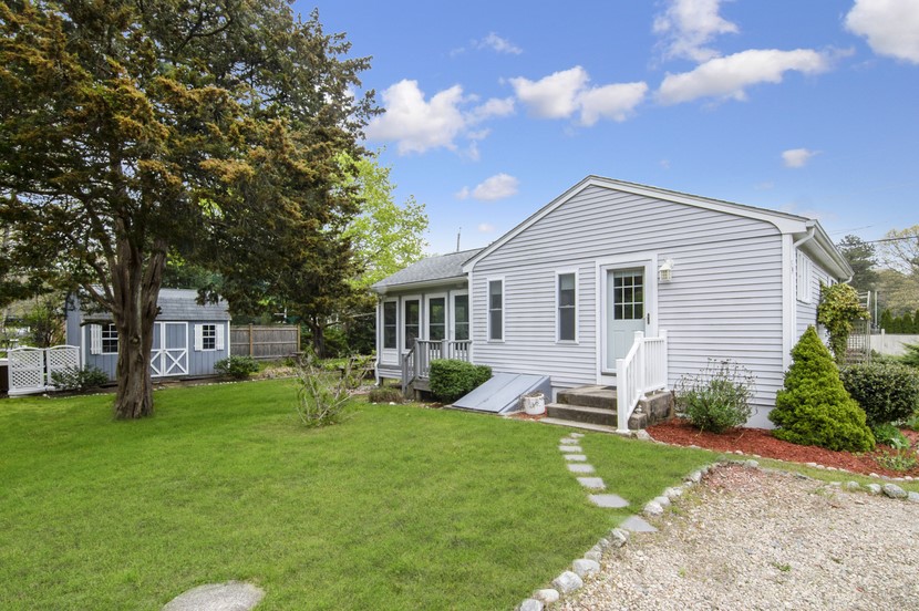 59 Birch Road, South Kingston, RI 02879 Lila Delman