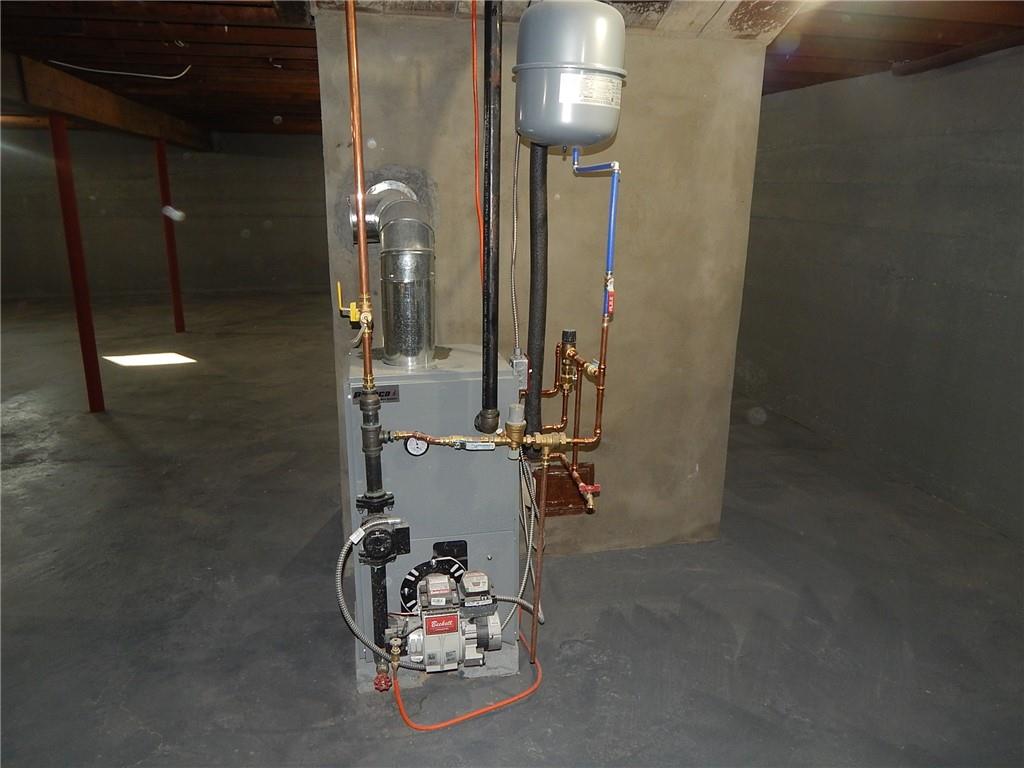 28 Belcourt Avenue, North Providence, RI 02911 MLS 1274385 Lila Delman