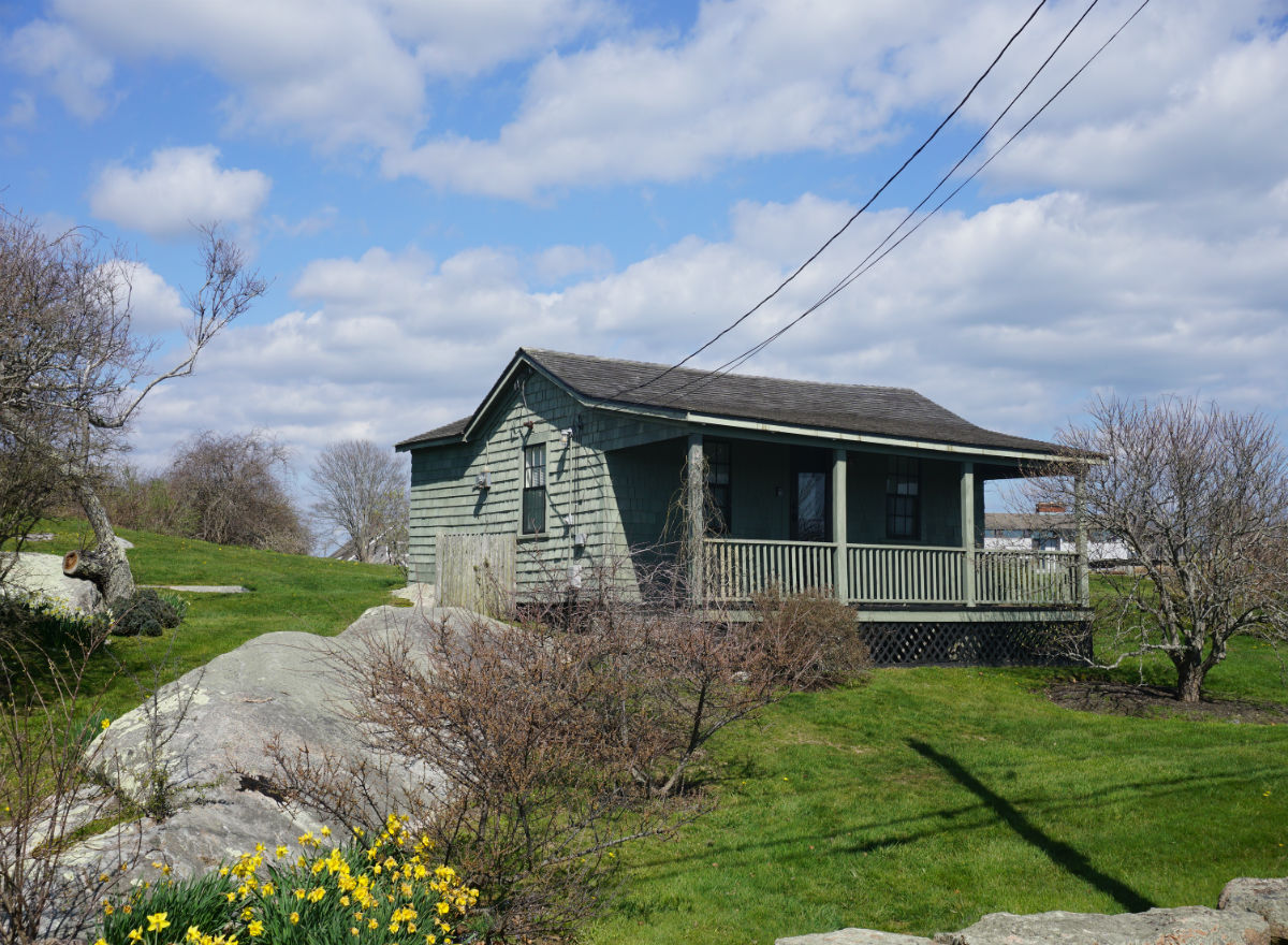 8 Round Pond Road, Little Compton, RI Lila Delman