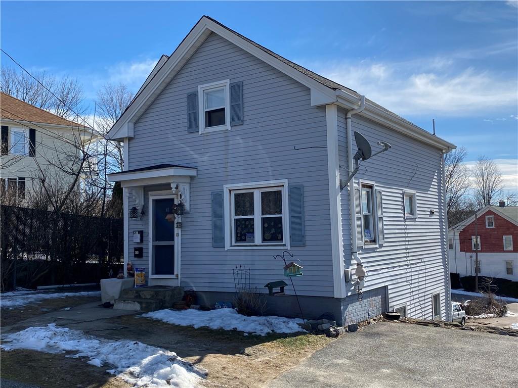 41 Wakefield Street, West Warwick, RI 02893 MLS 1275898 Lila Delman
