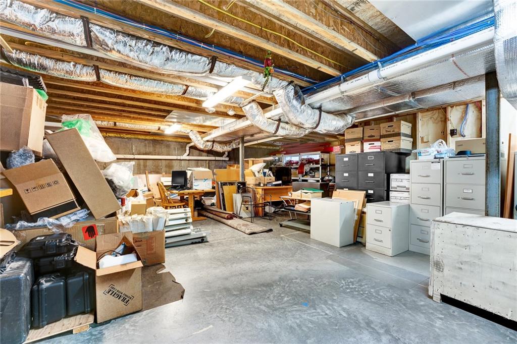 5 Clinton Avenue, Jamestown, RI 02835 MLS 1279628 Lila Delman