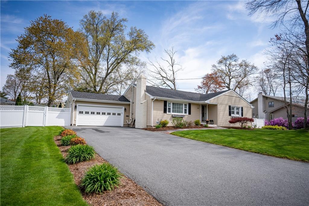 298 Meshanticut Valley Parkway, Cranston, RI 02920 MLS 1282038