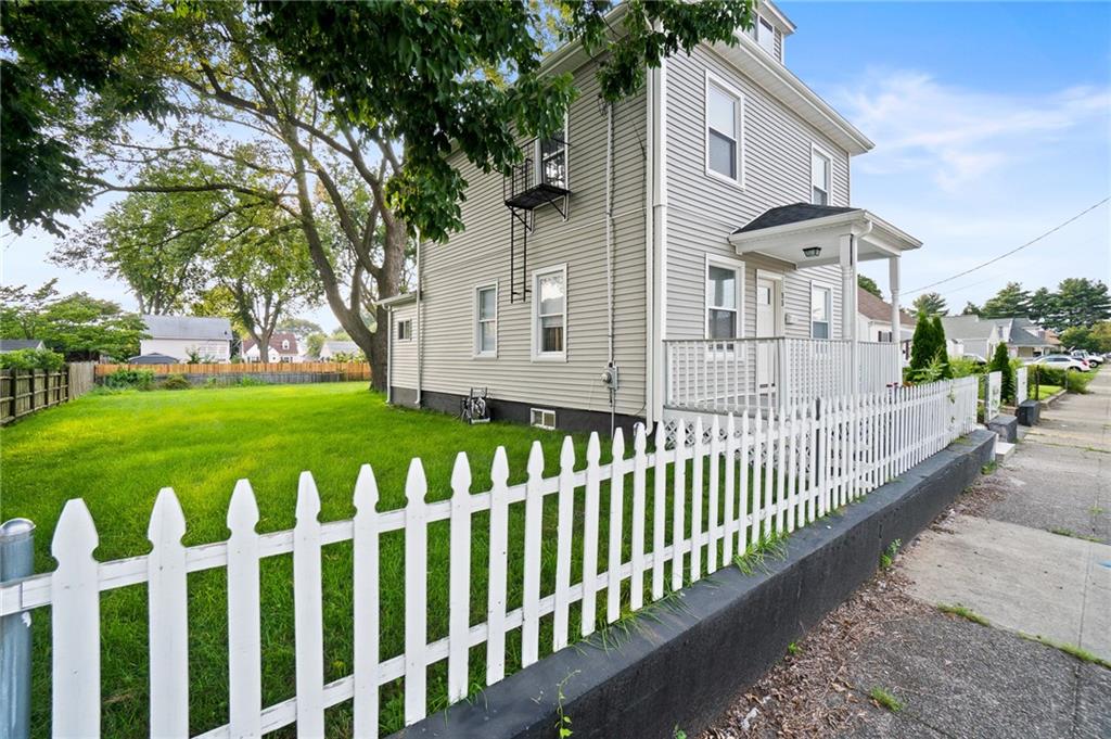 95 Woodhaven Road, Pawtucket, RI 02861 MLS 1289132 Lila Delman