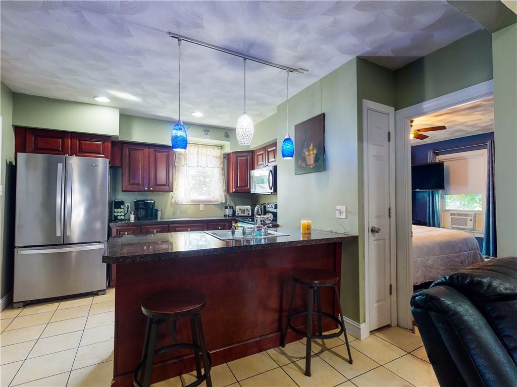 10 Atwood Avenue, North Providence, RI 02904 MLS 1289902 Lila Delman