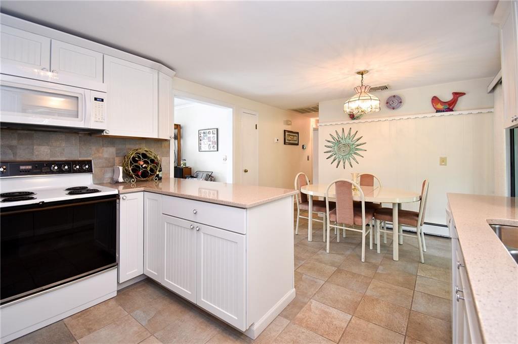 119 Mayfield Avenue, Cranston, RI 02920 MLS 1290171 Lila Delman