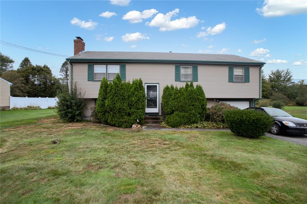 8 Champlin Terrace, Middletown, RI 02842 MLS 1295143 Lila Delman