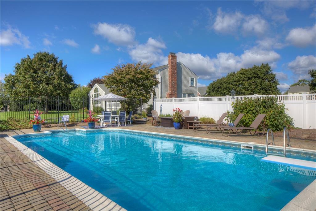 55 Sisson Pond Road, Portsmouth, RI 02871 MLS 1295342 Lila Delman