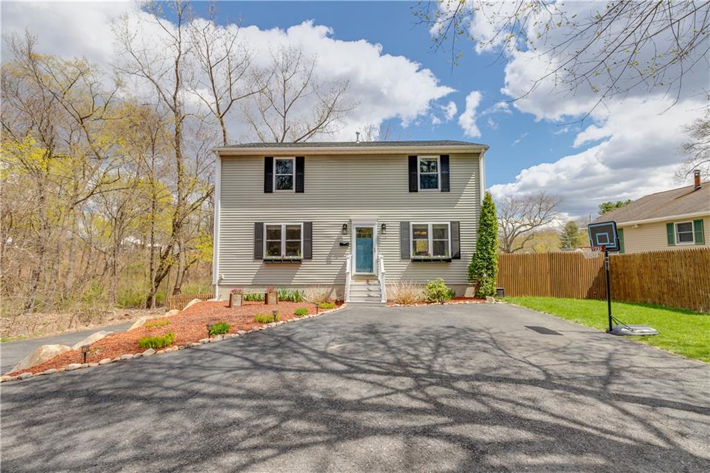 113 Dean Avenue, Smithfield, RI 02917 MLS 1297095 Lila Delman