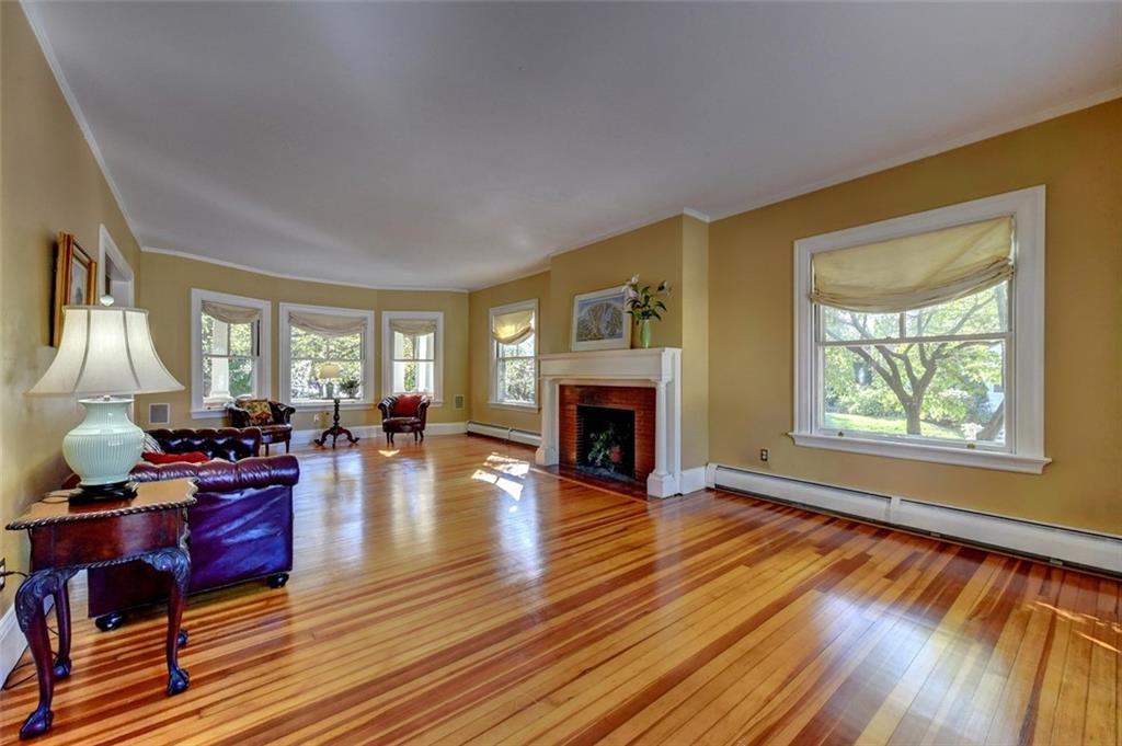 288 Freeman Parkway, Providence, RI 02906 MLS 1296584 Lila Delman