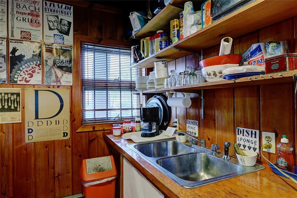 26 Rochambeau Avenue, Providence, RI 02906 MLS 1297631 Lila Delman