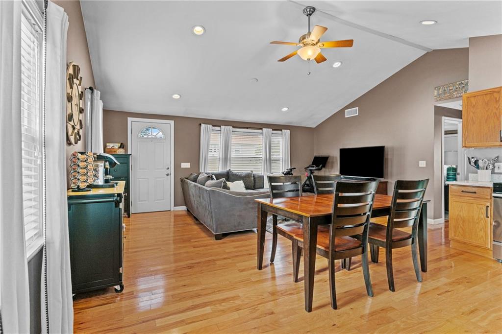 28 Valley Road, East Greenwich, RI 02818 MLS 1300308 Lila Delman