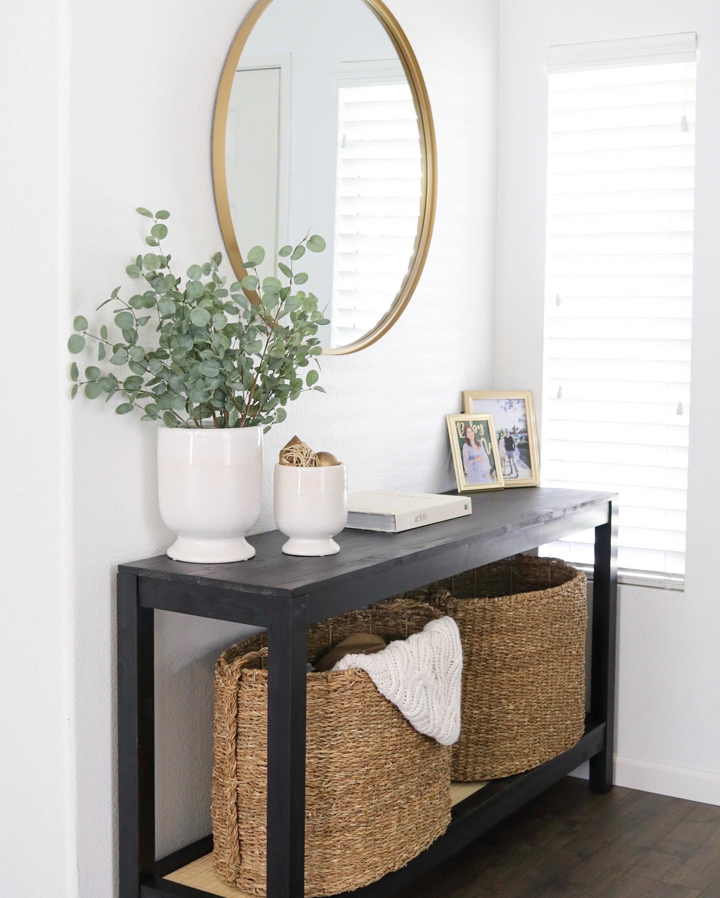 Home Decor Redecorating the Entryway Lil bits of Chic
