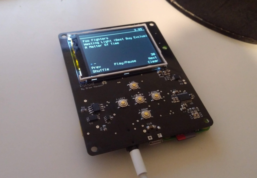 PiPod is a DIY portable music player (powered by a Raspberry Pi Zero) Liliputing