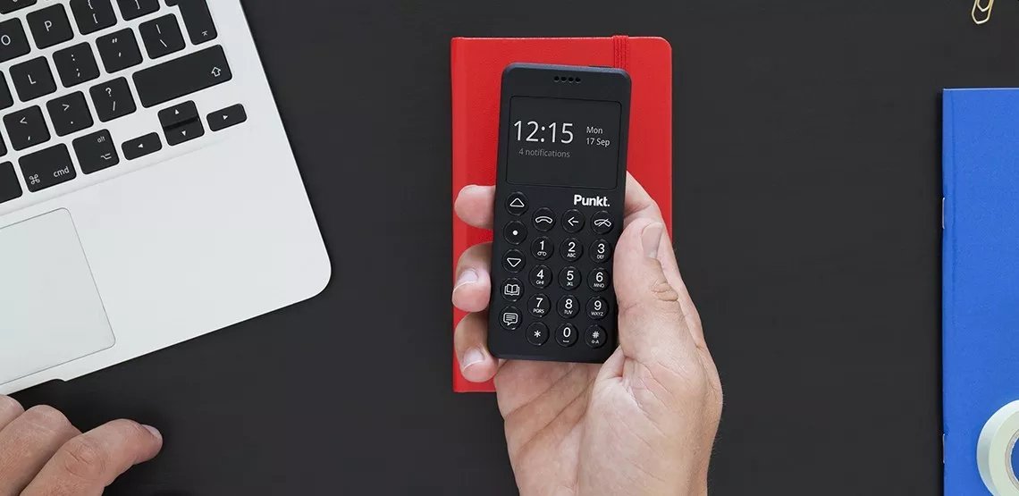 Punkt MP02 voice phone now supports encrypted Signal calls and text