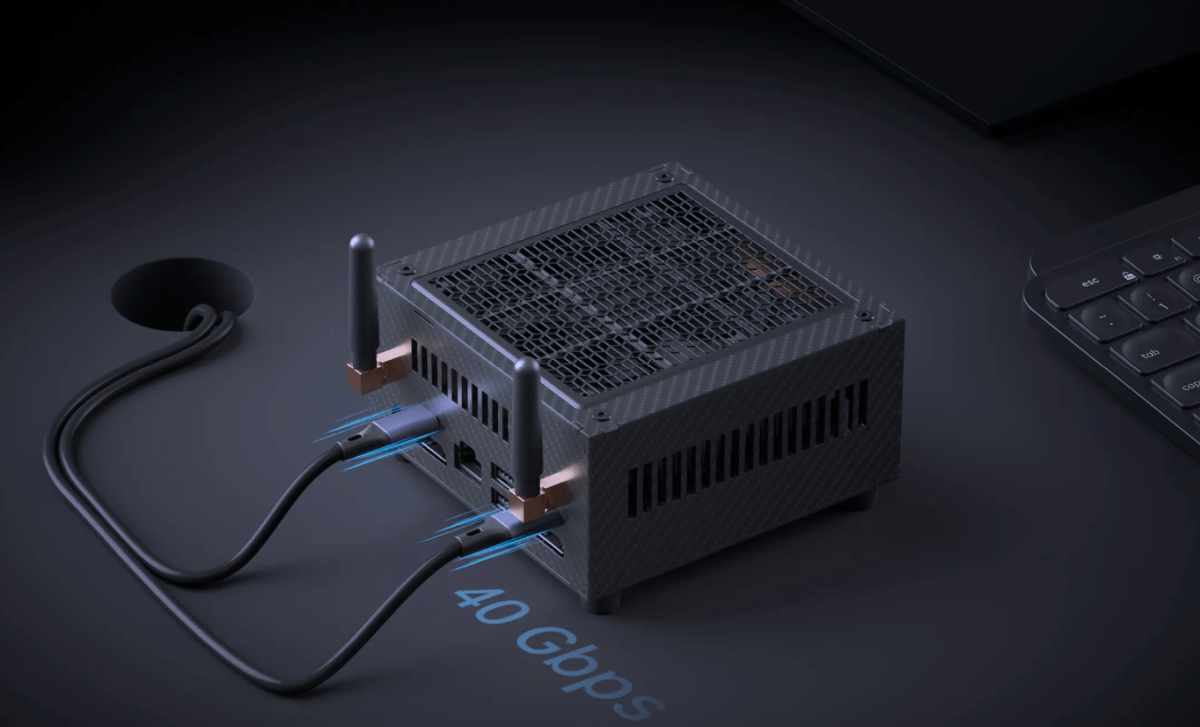 MINISFORUM NUCG5 is a mini PC with Core i51240P and Thunderbolt 4