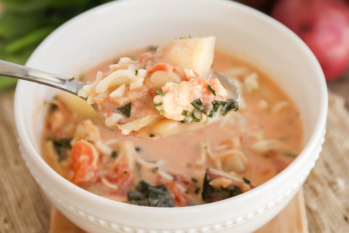 Chicken Florentine Soup {with Tomatoes and Potatoes} Lil' Luna