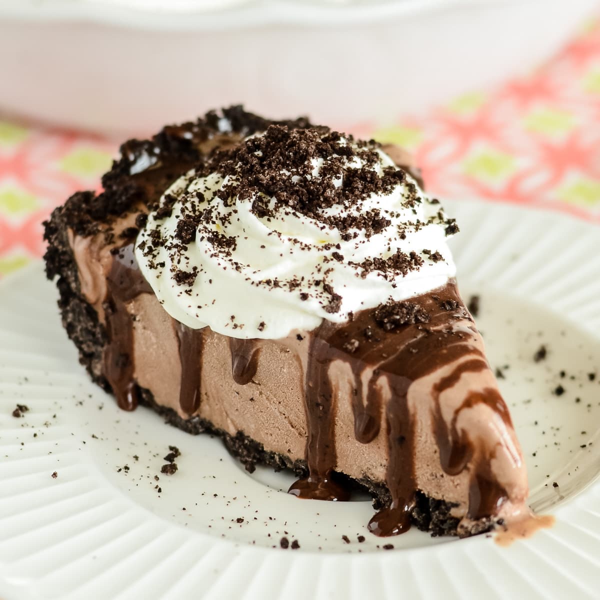 Mud Pie Recipe {with Oreo Crust!} | Lil' Luna