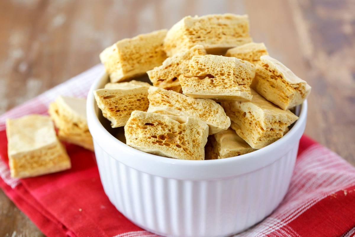 How to Make Sponge Candy Easy Recipe! Lil' Luna