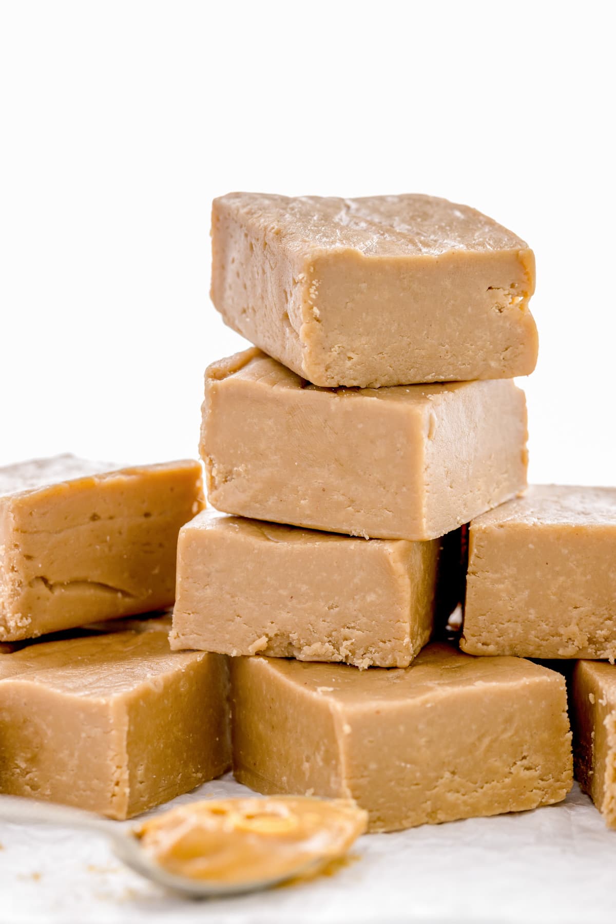 Peanut Butter Fudge {Made in 15 Minutes!} Lil' Luna