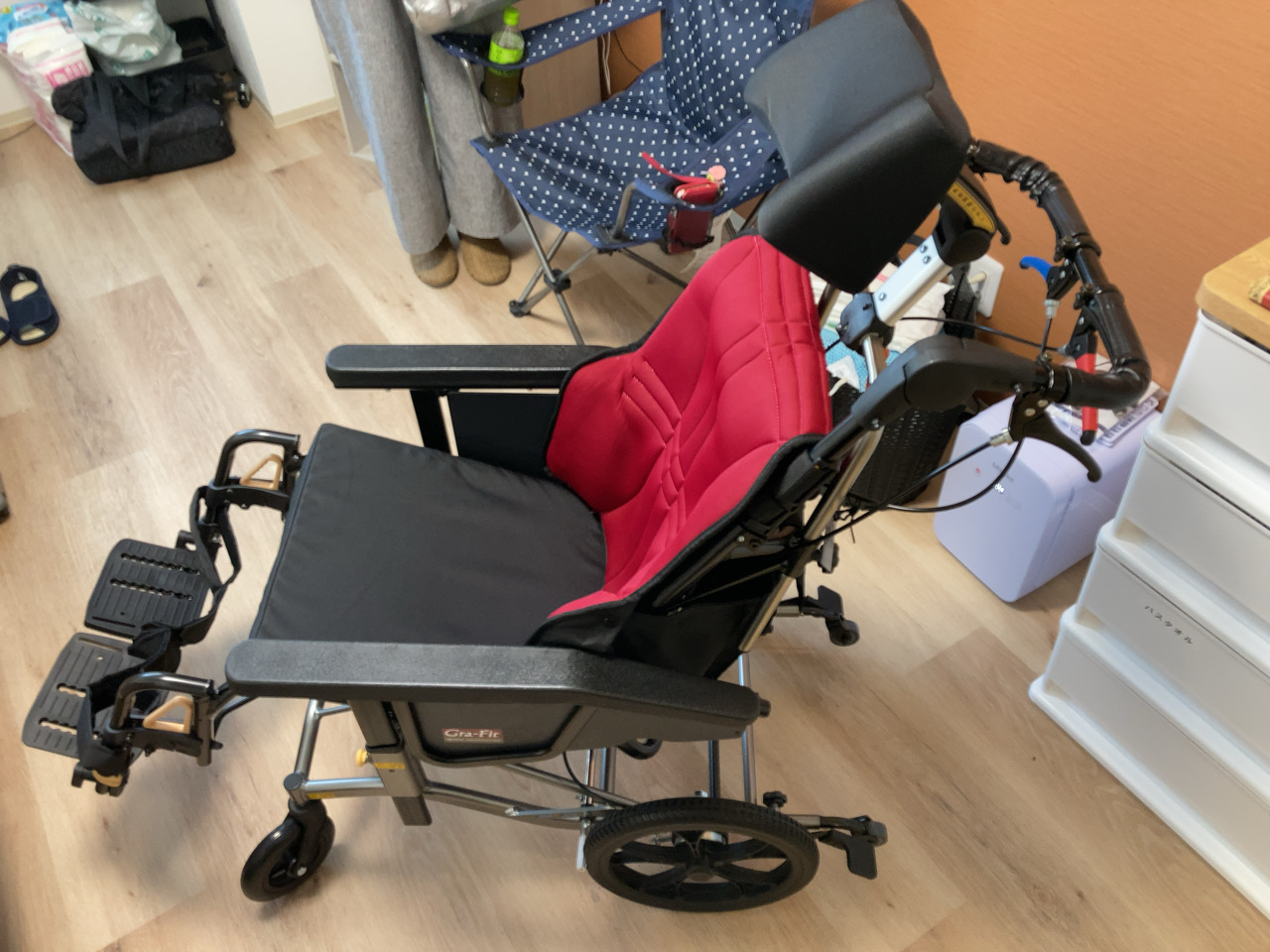 「GraFit ティルト&リクライニング」（静岡市 福祉用具 車いす レンタル） [公式]介護デザイン ライム