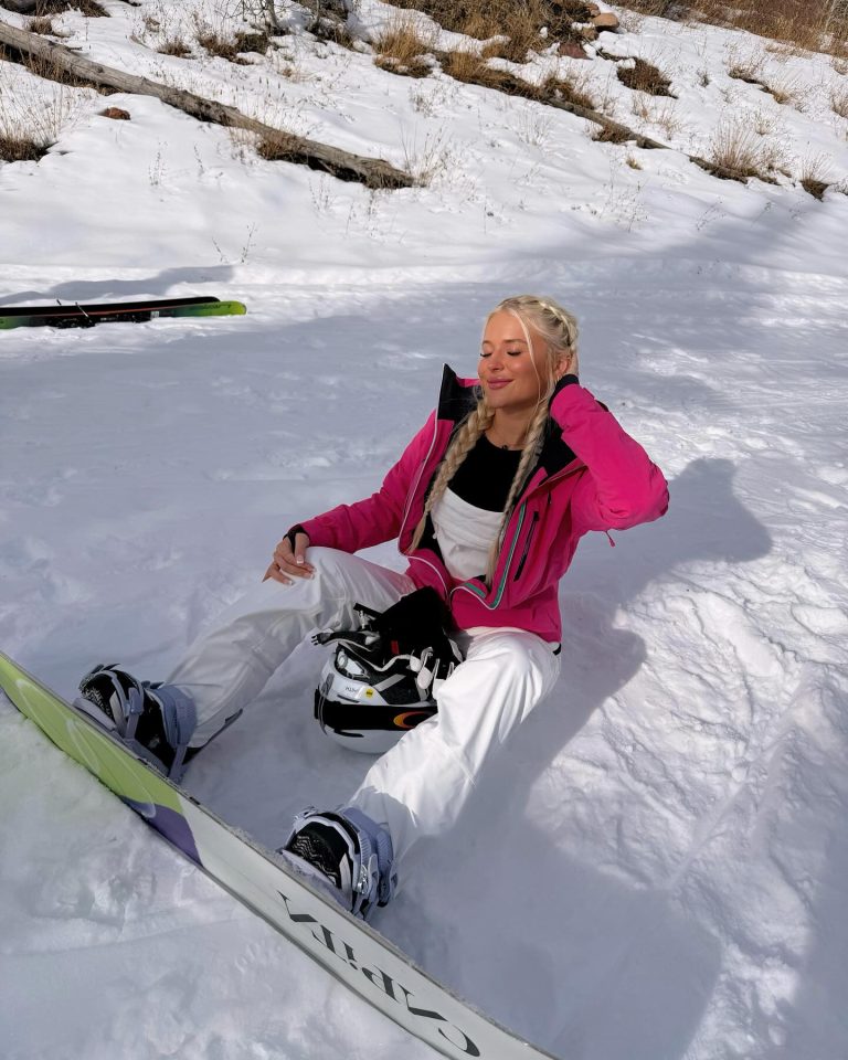 Instagram Star 'Claire Lizzy' Biography, Age, Family and Net Worth