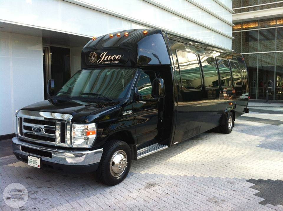 Executive Shuttle 20 Passenger Jaco Limousine & Transportation
