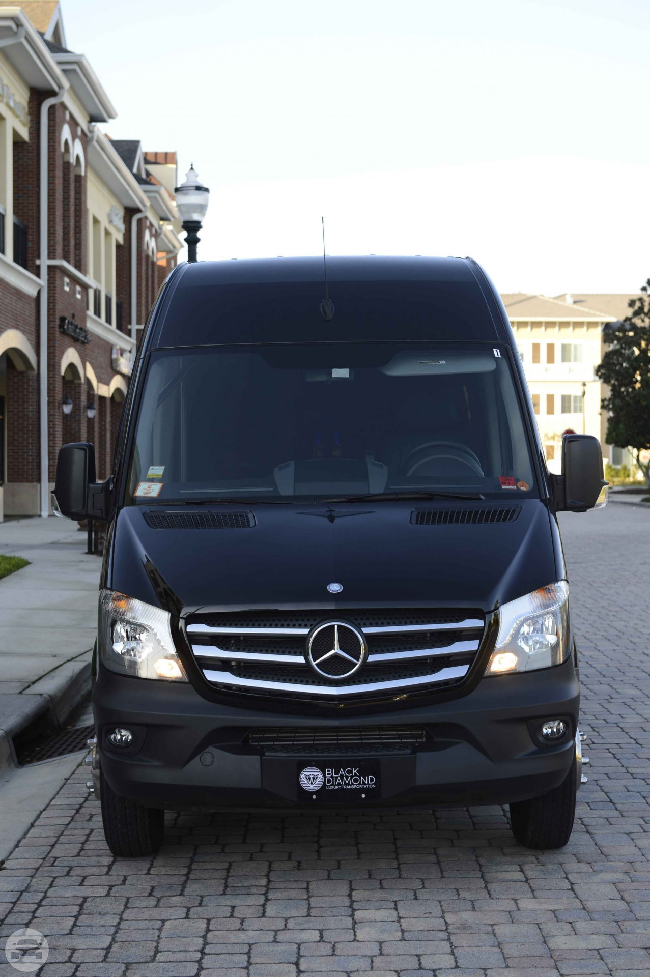 Mercedes-Benz Sprinter | Black Diamond Luxury Transportation: online