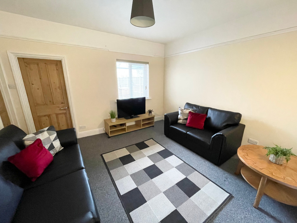 14 Dixon Street Lincoln Digs