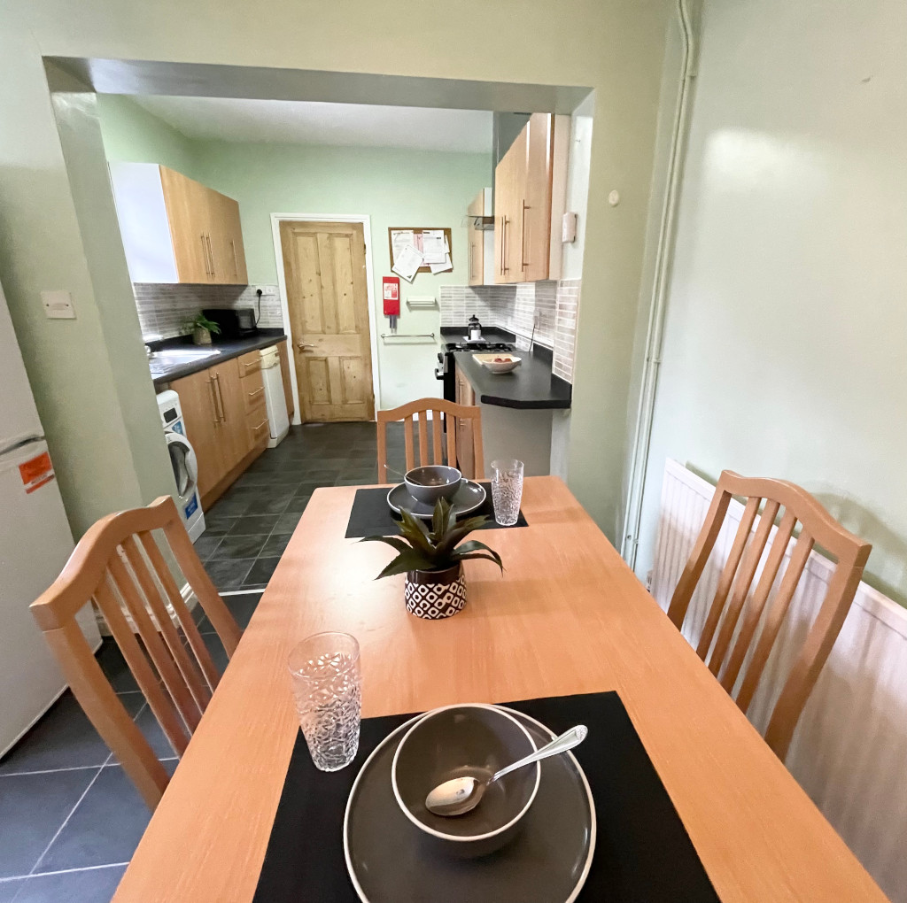 14 Dixon Street Lincoln Digs