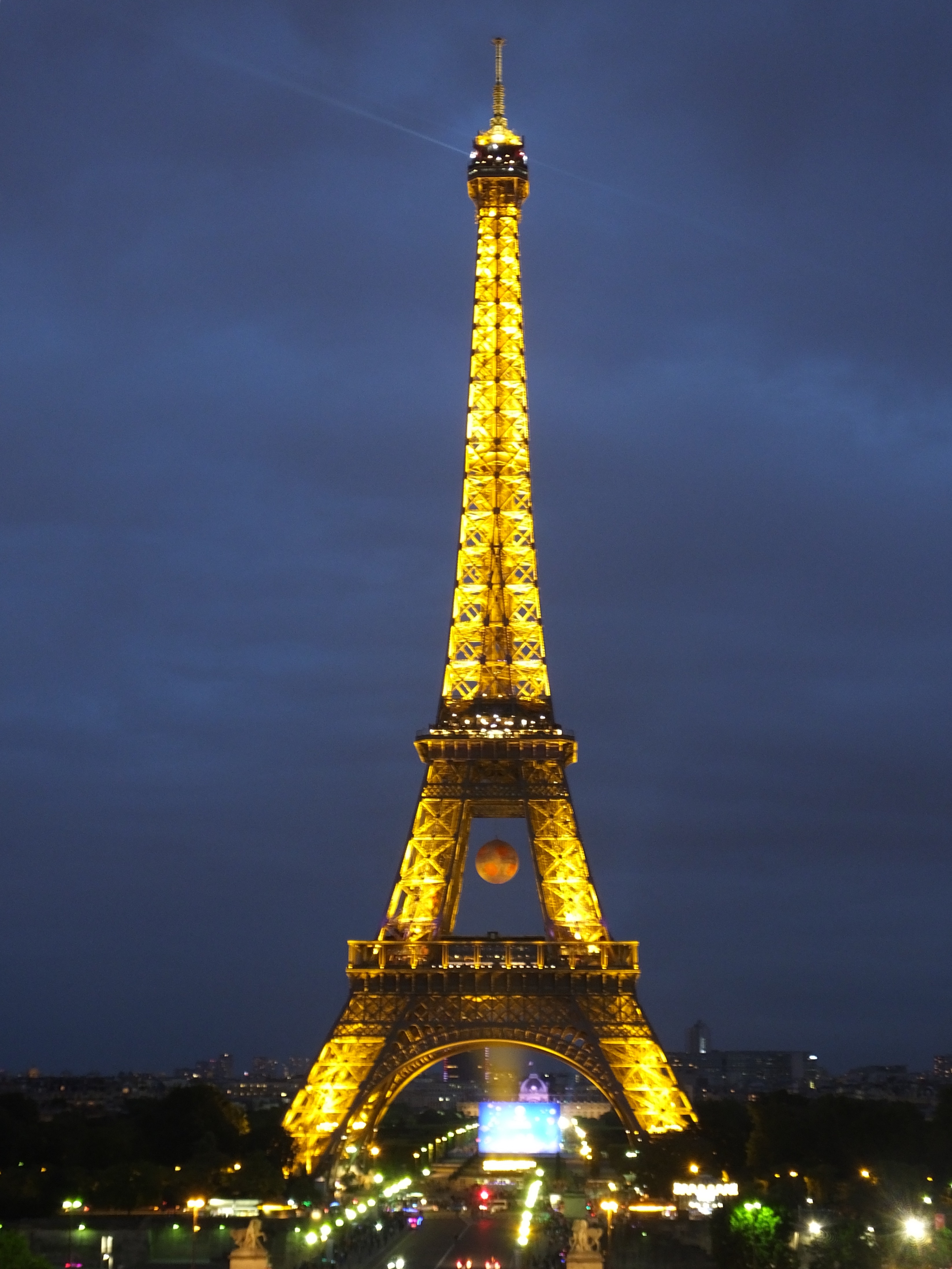 The Eiffel Tower Light Show for Orlando Linda Spalla