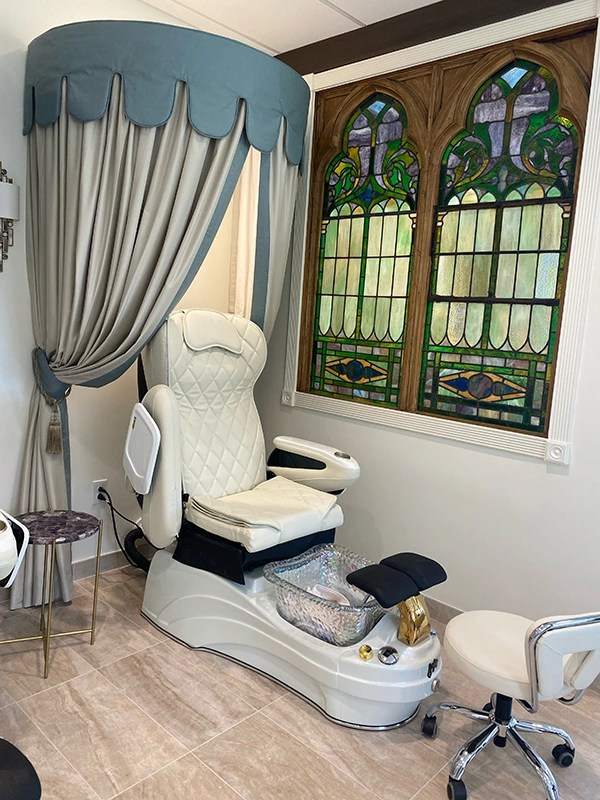 Nail Salon 32084 Linda's Spa of St. Augustine, FL Gel Manicure, Spa