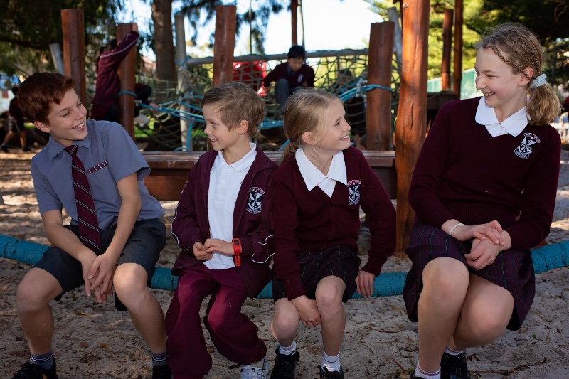 Benefits of Small Schools Why Choosing a Small School Makes Sense