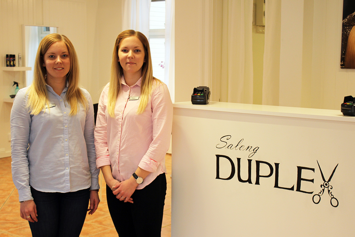 Systrarna förverkligar sin frisördröm Senaste nytt