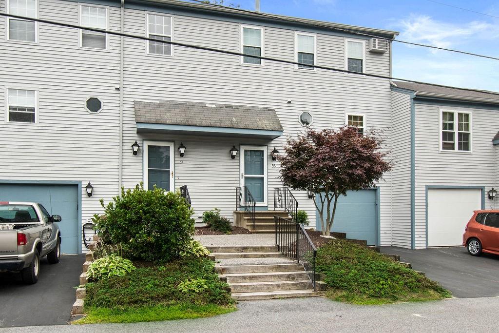 Sold Lindsay Castergini