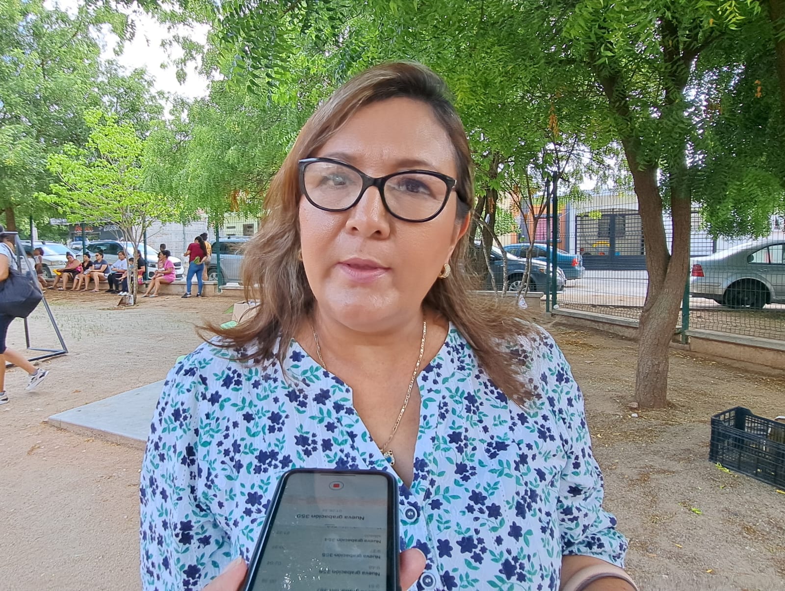 ¡Ojo, papás! Normalizar consumo de alcohol o tabaco en casa es factor