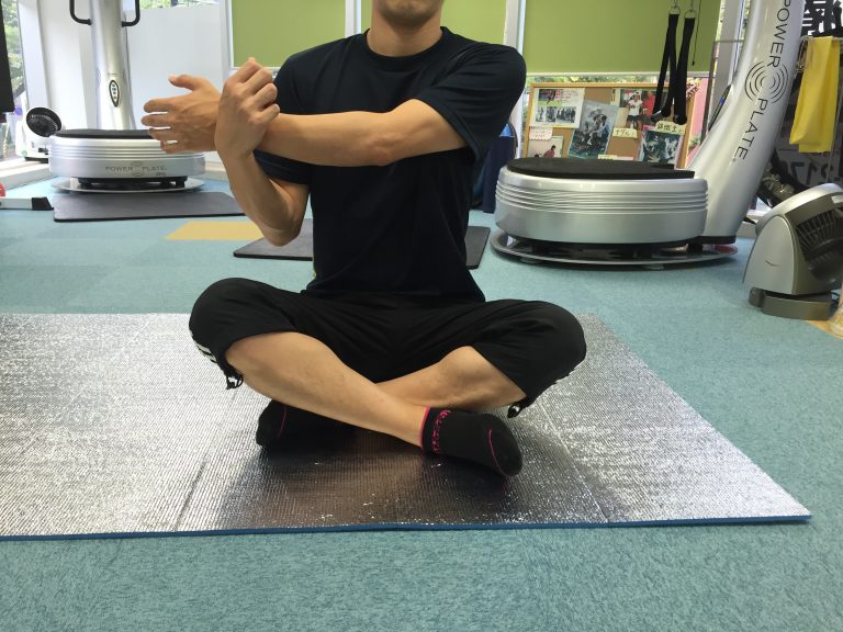 肩のインピンジメント症候群に効くストレッチ｜西宮・芦屋のパーソナルトレーニング治療院balanceBody(バランスボディ)